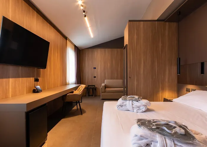 Sport Village Hotel & Spa
